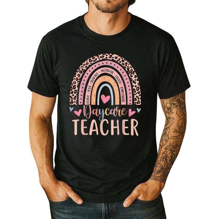Cute Daycare Teacher Rainbow Leopard Print Childcare Worker Men's Casual T-Shirt