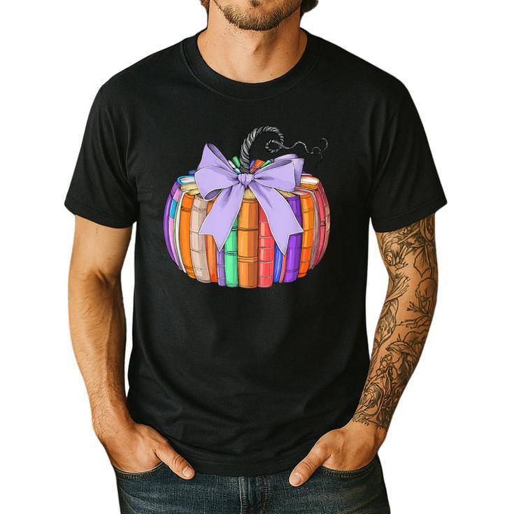 Fall Pumpkin Books Lover Halloween Teacher Teaching Staff Men's Casual T-Shirt