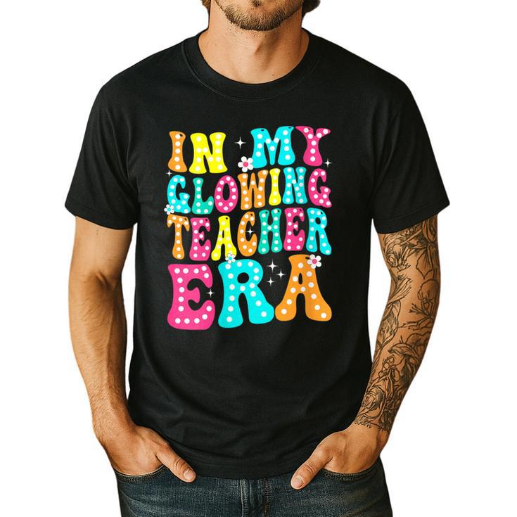 In My Glowing Teacher Era Groovy Colorful Bright Men's Casual T-Shirt