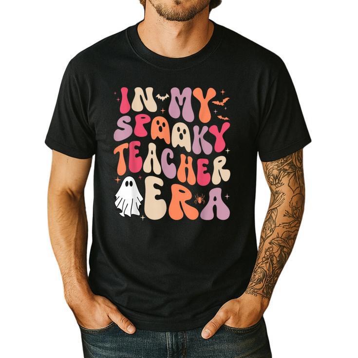 Groovy In My Spooky Teacher Era Halloween Party Boo Men's Casual T-Shirt