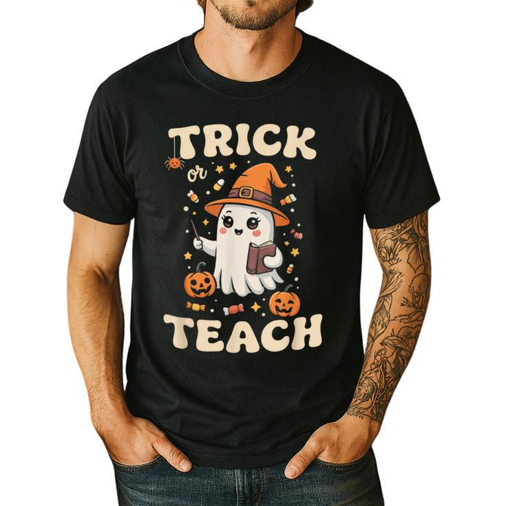 Halloween Teacher Shirts Women School Trick Or Teach Groovy Men's Casual T-Shirt