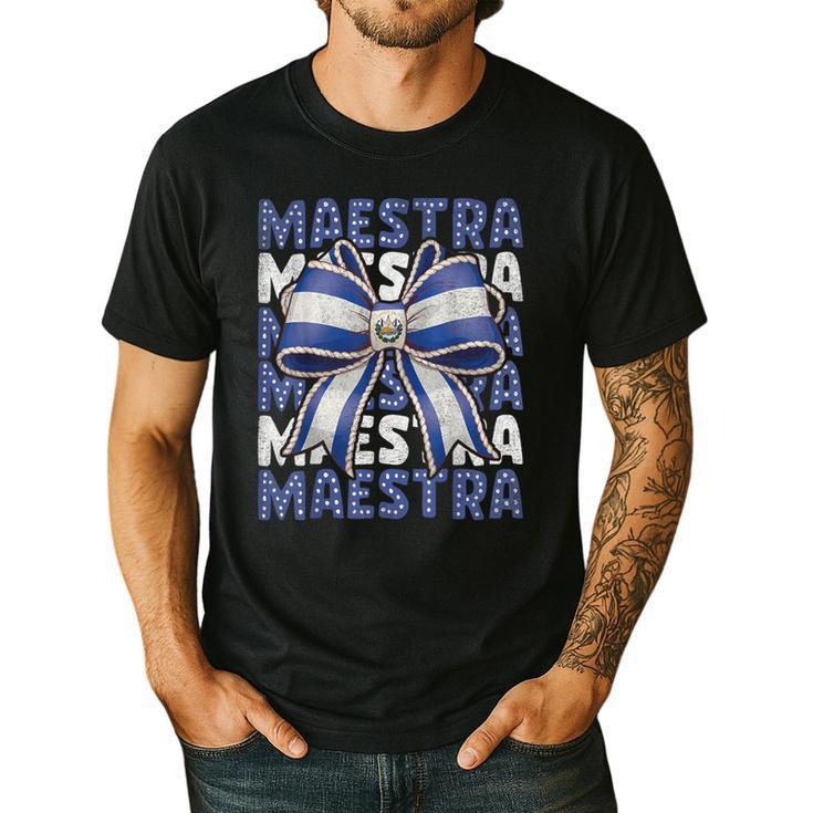 Maestra El Salvador Coquette Bow Hispanic Spanish Teacher Men's Casual T-Shirt