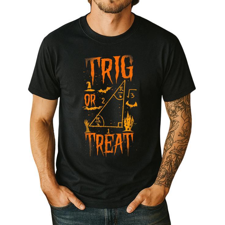 Math Teacher Nerd Student Halloween Trig Or Treat Men's Casual T-Shirt