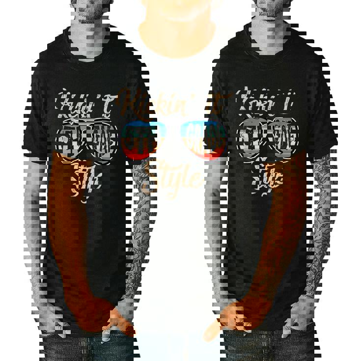 P41l Retro Kickin It 5th Grade Style Teacher Back To School For Men Women Girls Kids Men&#x27;s Casual T-Shirt