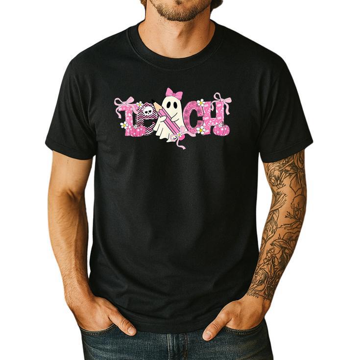 Pink Ghost Teach Halloween Teacher In Spooky Season Men's Casual T-Shirt