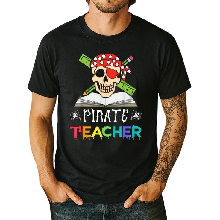 Pirate Teacher Halloween Skull Adult Men's Casual T-Shirt