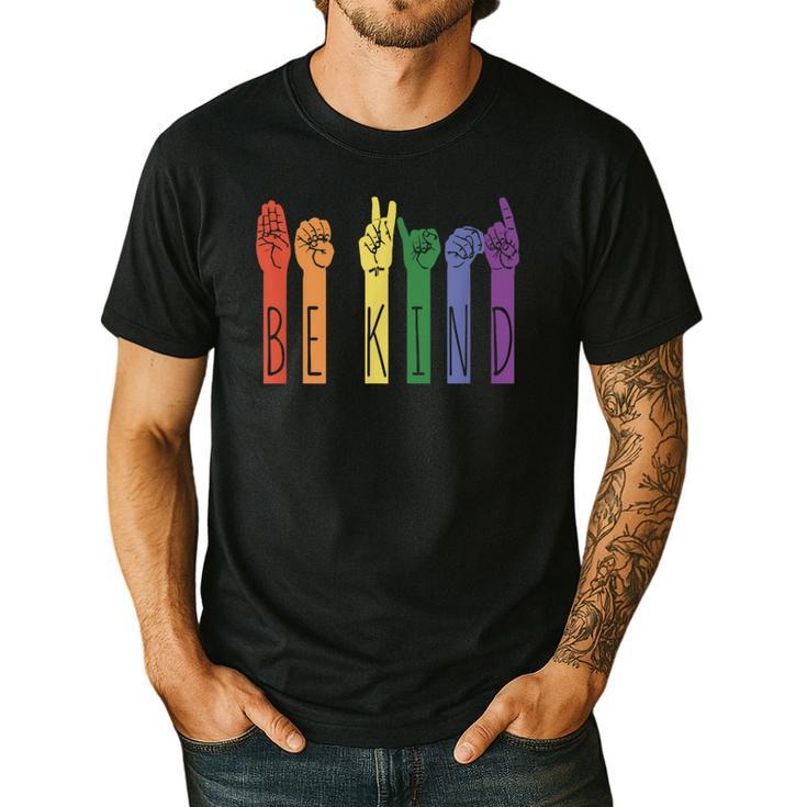 Retro Be Kind ASL Deaf Teacher Sign Language Gay Pride Men's Casual T-Shirt