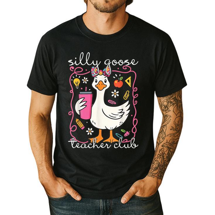Silly Goose Teacher Club Animal Lover Groovy Teacher Men's Casual T-Shirt
