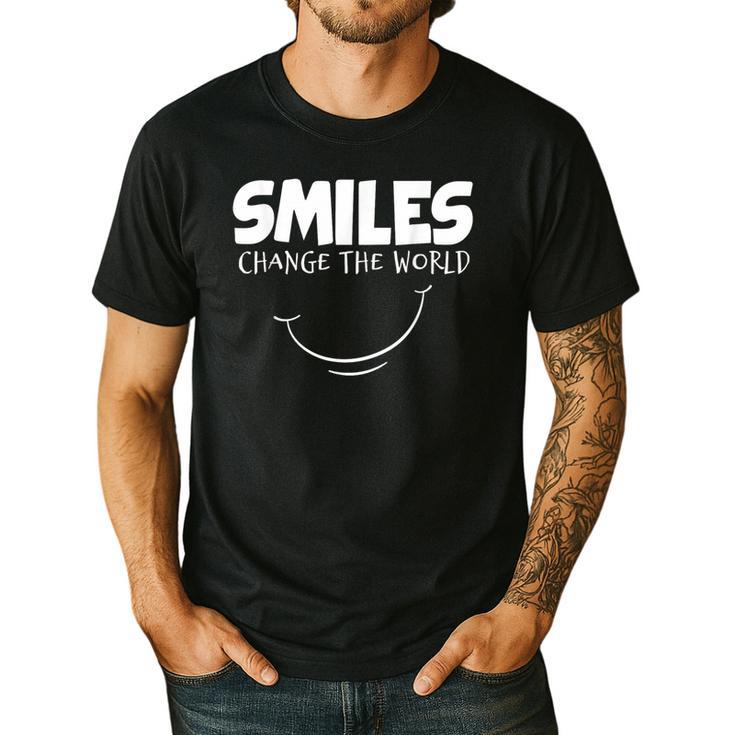 Smile Smiles Change The World Teacher T-Shirt Happy T-Shirt Men's Casual T-Shirt