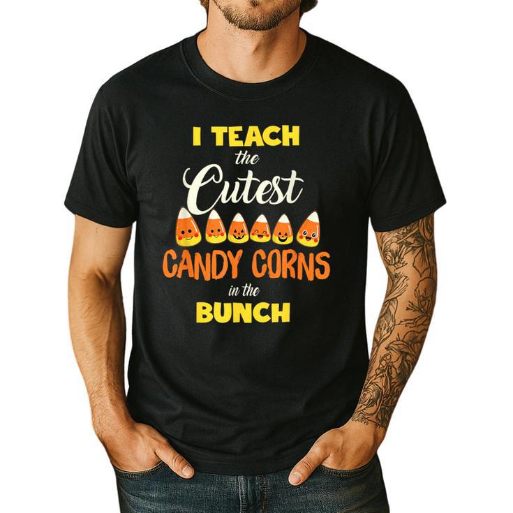 I Teach The Cutest Candy Corn In The Patch Teacher Halloween Men's Casual T-Shirt