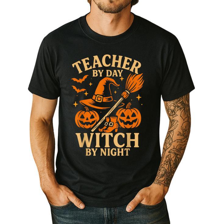 Teacher By Day Witch By Night Halloween Teacher Witch Men's Casual T-Shirt