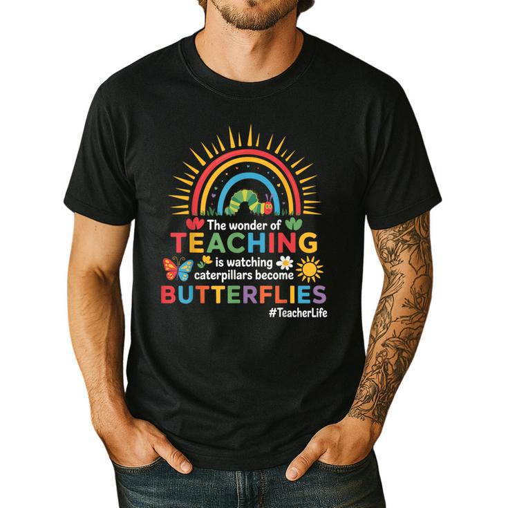 Teacher The Wonder Of Teaching Is Watching Caterpillar Men's Casual T-Shirt