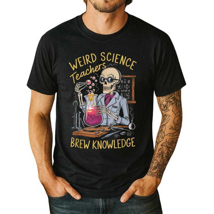 Weird Science Skeleton Halloween Teachers Brew Knowledge Men's Casual T-Shirt