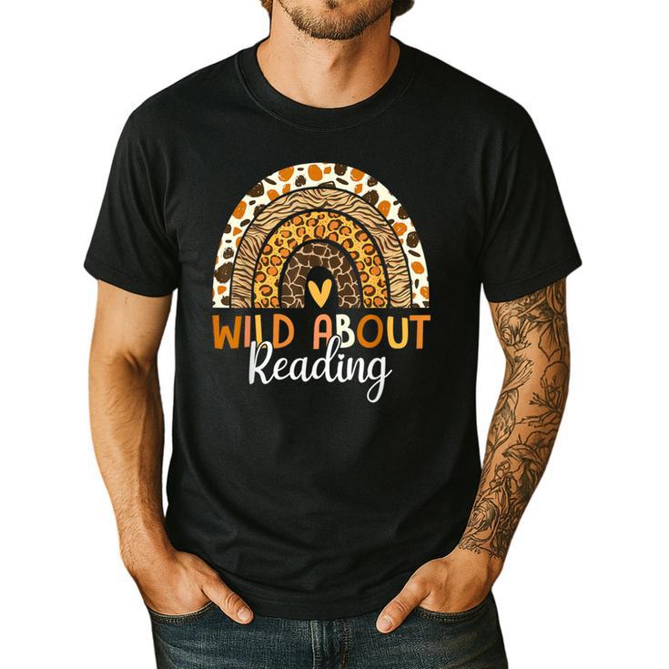Wild About Reading Teacher Back To School Leopard Rainbow Men's Casual T-Shirt