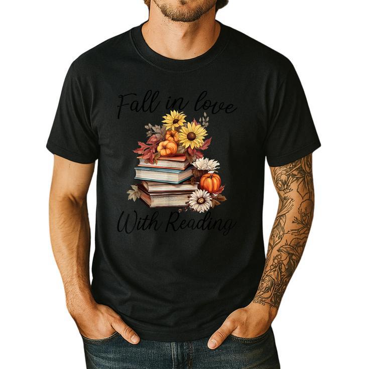 Fall In Love With Reading Book Autumn Teachers Pumpkins Men's Casual T-Shirt