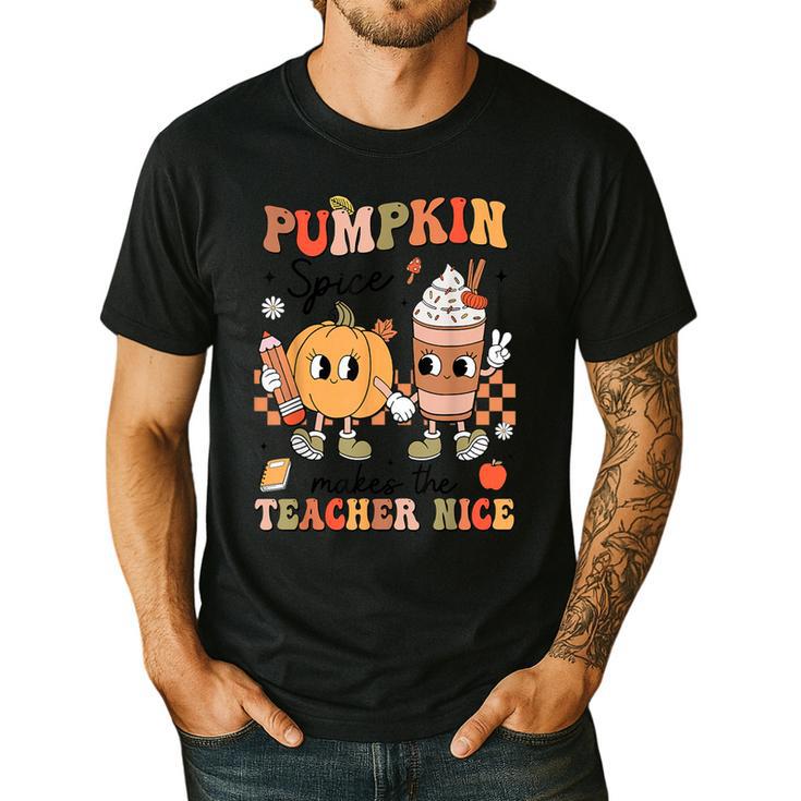 Groovy Pumpkin Spice Makes Teacher Nice Fall Thanksgiving Men's Casual T-Shirt