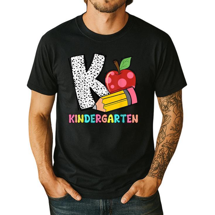 K Is For Kindergarten Teacher Pencil Apple Back To School Men's Casual T-Shirt