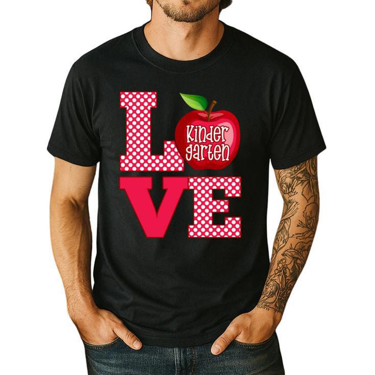 Love Kindergarten Cute Apple School Teacher Men's Casual T-Shirt