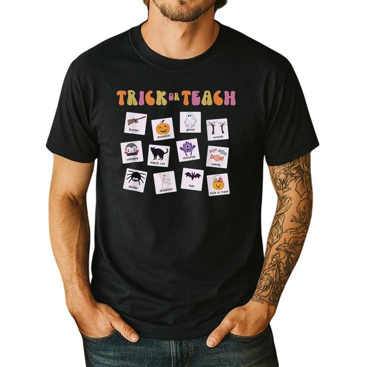 Retro Trick Or Treat Halloween Special Education Teacher Men's Casual T-Shirt