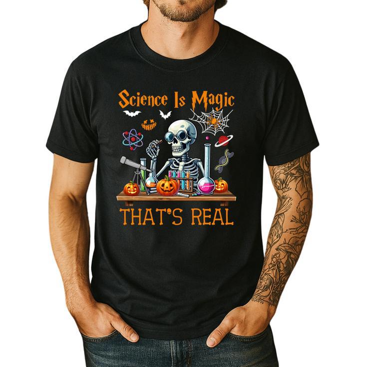 Science Is Magic Halloween Skeleton Students Teacher Men's Casual T-Shirt