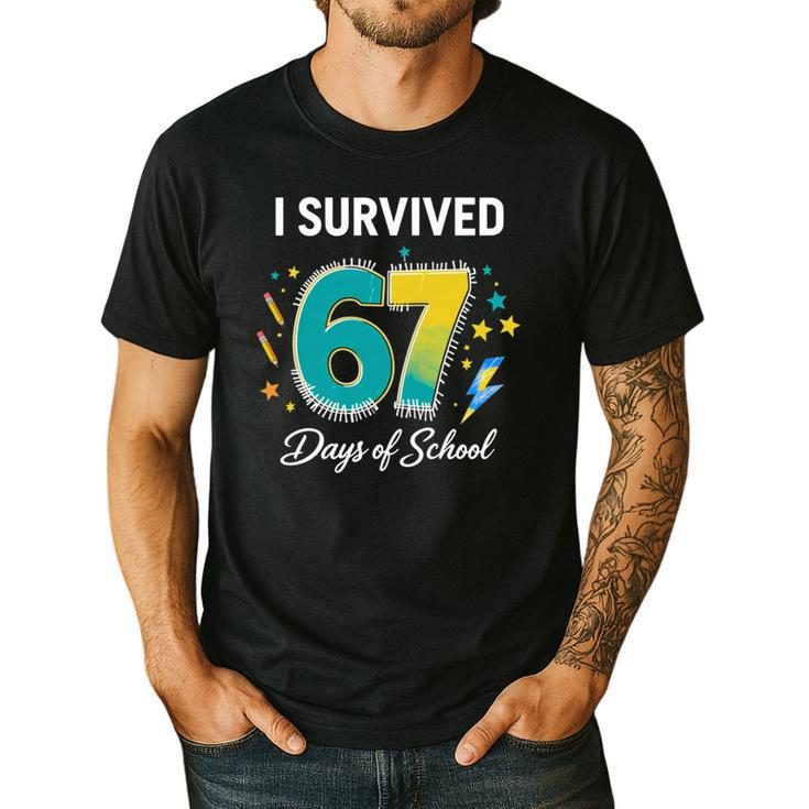 I Survived 67 Days Of School Teachers Students Meme Men's Casual T-Shirt