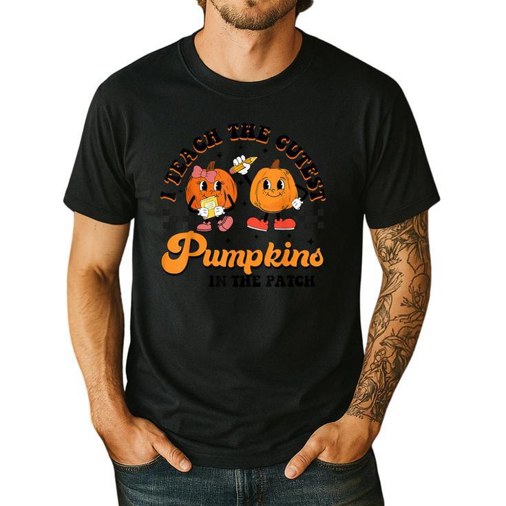 I Teach The Cutest Pumpkins In The Patch Halloween Teacher For Men Women Kids Men's Casual T-Shirt