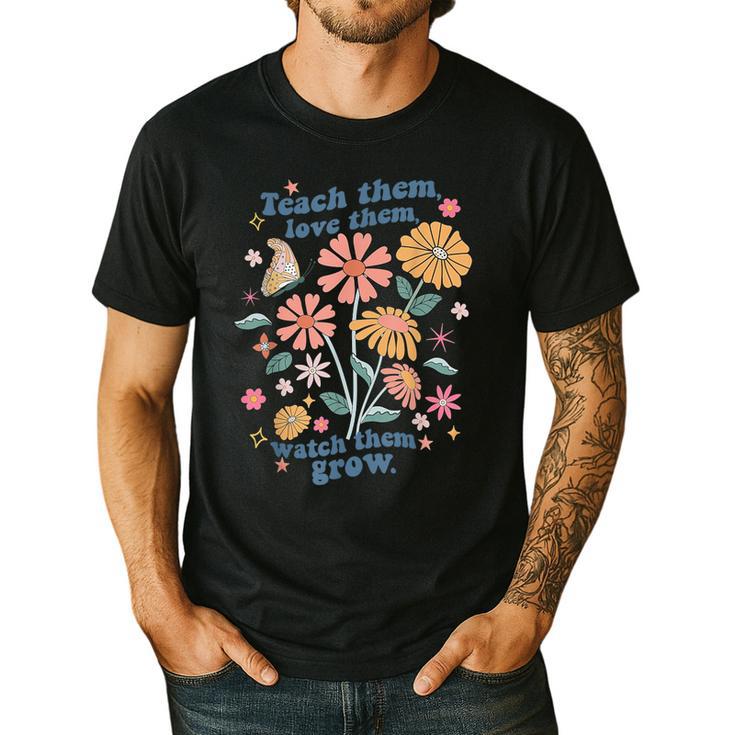 Teach Them Love Them Watch Them Grow Retro Teacher Floral Men's Casual T-Shirt