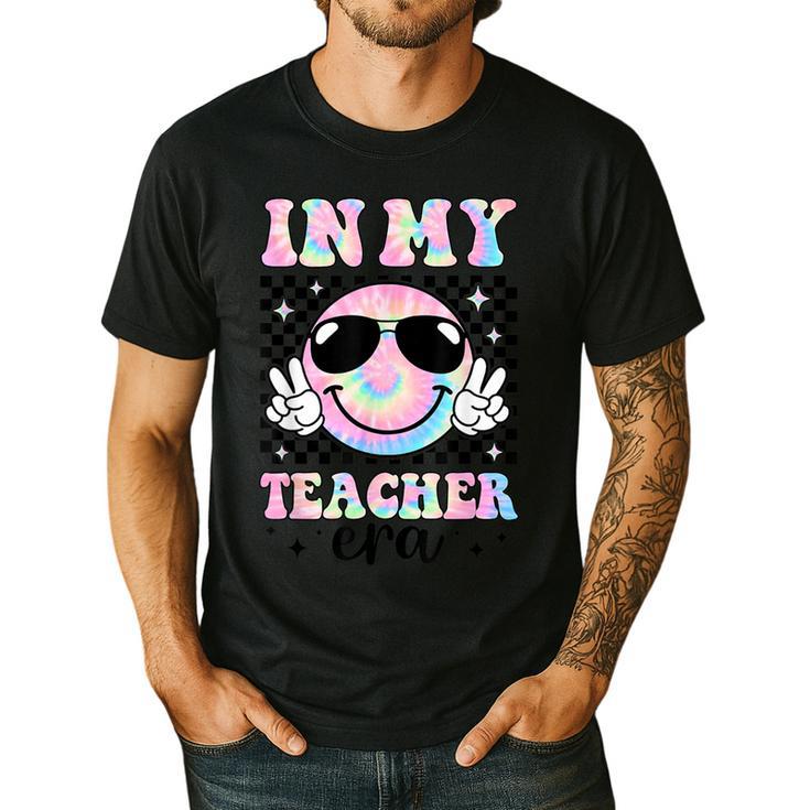 In My Teacher Era Groovy Tie Dye Back To School Cute Teacher Men's Casual T-Shirt