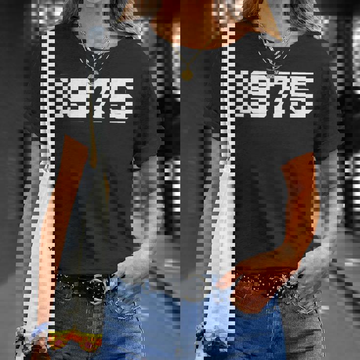 1975年生まれ 1975 誕生日 1975 Tシャツ 彼女への贈り物
