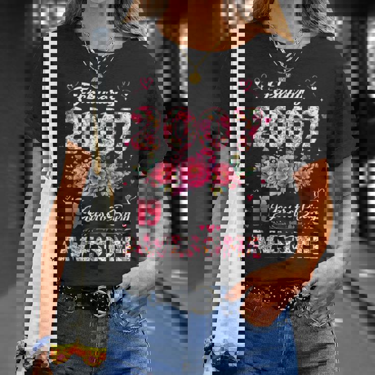 19歳 2007年2月 花柄 19歳 誕生日 男性 女性 Tシャツ 彼女への贈り物