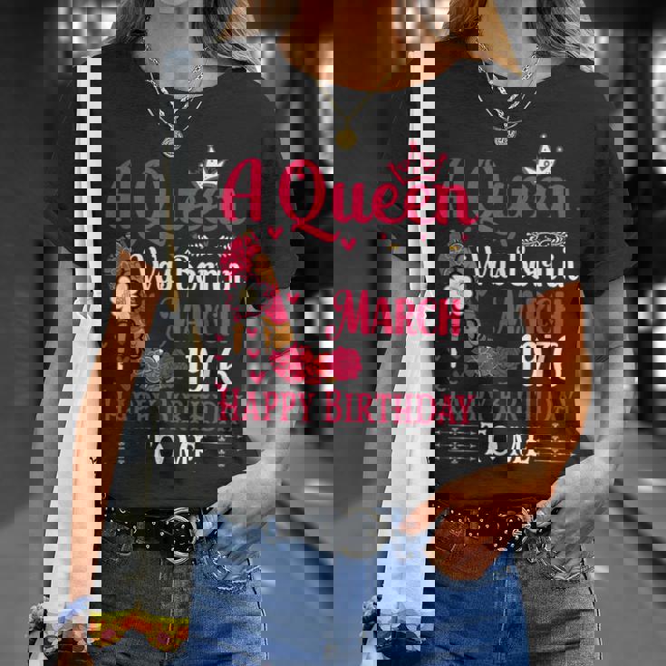 49歳の誕生日 ハイヒール A Queen Was Born In 3月 1976 Tシャツ 彼女への贈り物