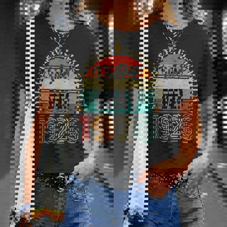 98歳 ヴィンテージ 1926年5月 98歳の誕生日 レトロ Tシャツ 彼女への贈り物