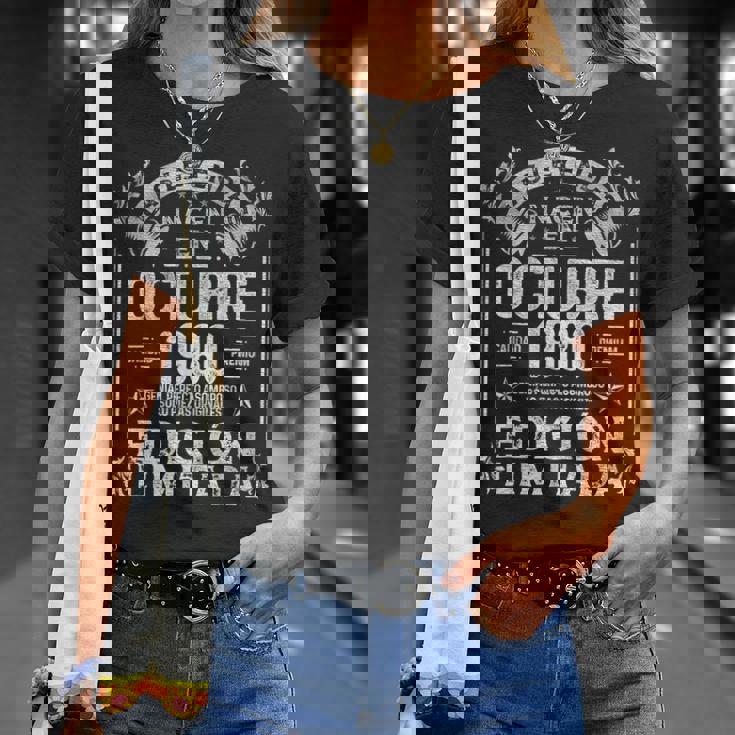 Las Leyendas Nacen En Octubre De 1980 45 Años Cumpleaños Camiseta unisex Regalos para ella