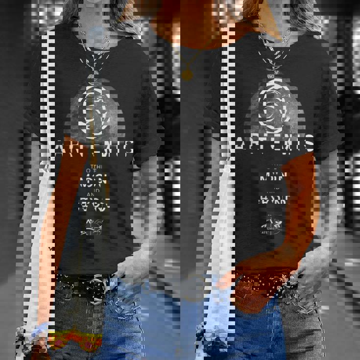 Nasa アルテミス計画 月とその先へ Tシャツ 彼女への贈り物