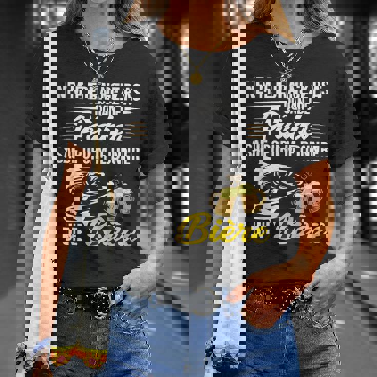 Ne Me Dérangez Je Pêche Me Donner Une Bière Pêcheur T-Shirt Cadeaux pour elle