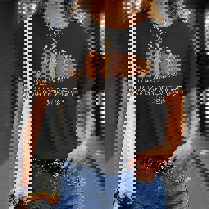 Walk For Peace Monks With Aloka Dog Tシャツ 彼女への贈り物