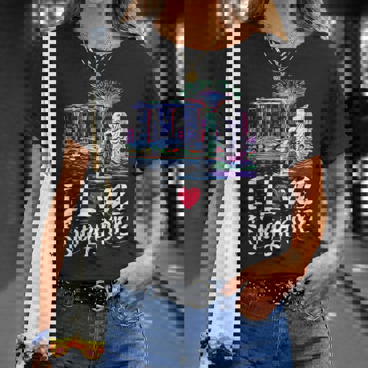 「I Loveingapore Citykyline」とマーライオンのデザイン。 Tシャツ 彼女への贈り物