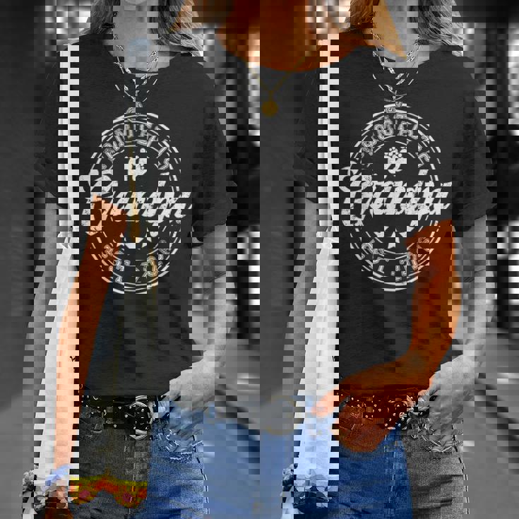 おじいちゃんエスト2026に昇格、ついに新しいおじいちゃんになる Tシャツ 彼女への贈り物