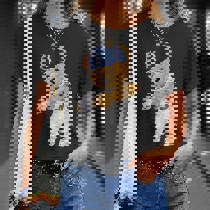 かわいいテディベア野球ヒッター。 Tシャツ 彼女への贈り物