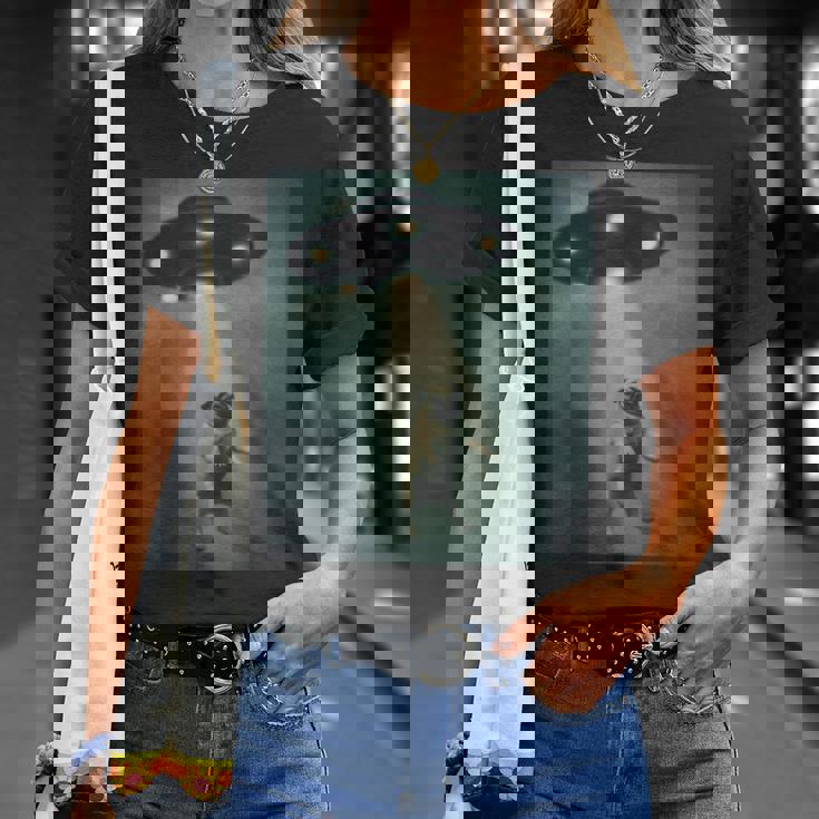 エイリアン誘拐パグ Ufo 面白い宇宙犬デザイン Tシャツ 彼女への贈り物