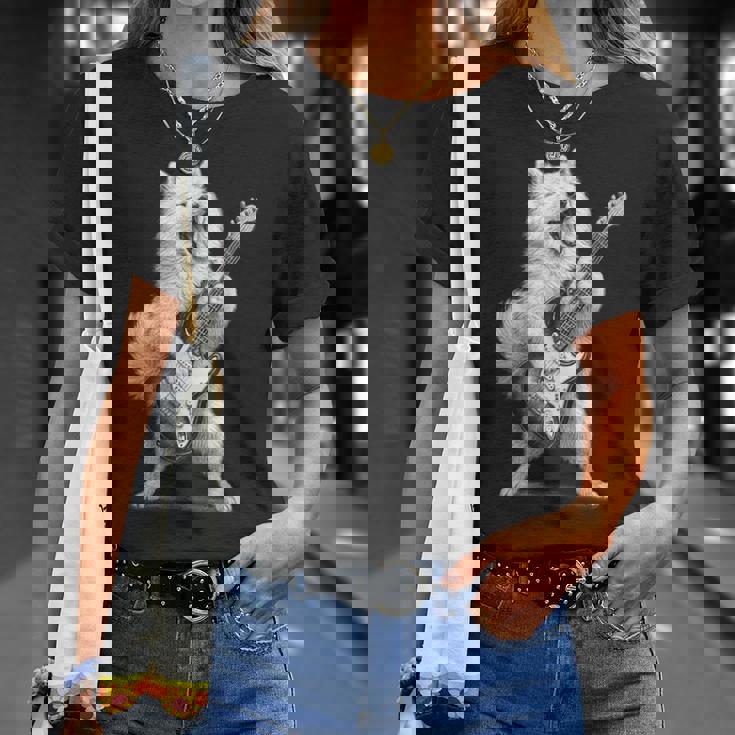 サモエド ギターを弾く ロックミュージック 犬好き Tシャツ 彼女への贈り物