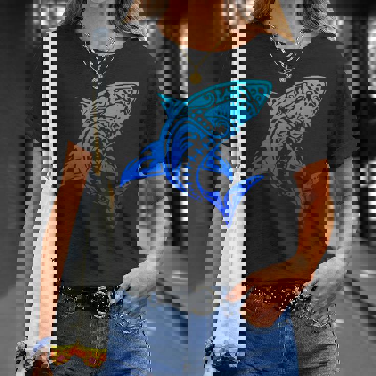 ハワイアン トライバル シャーク ポリネシアン タトゥースタイル バケーション Tシャツ 彼女への贈り物