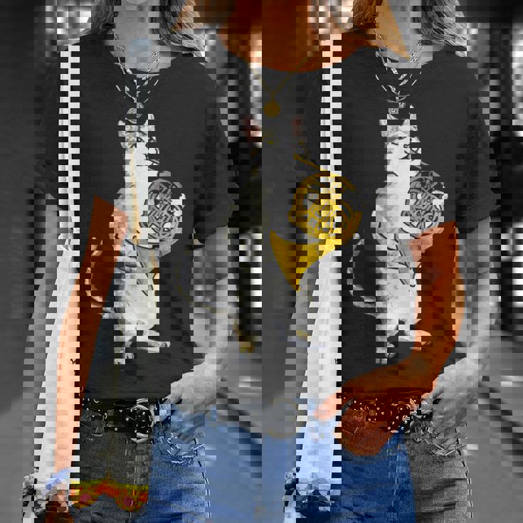 フレンチホルン音楽家オーケストラ音楽を奏でるクールな猫 Tシャツ 彼女への贈り物