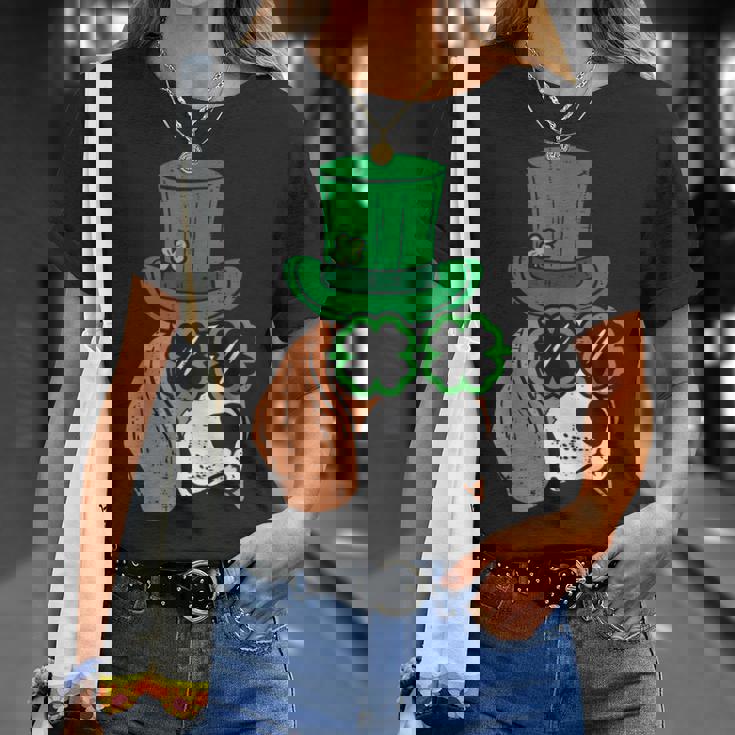 レプラコーン ビーグル シャムロックグラス セントパトリックスデー 犬の贈り物 Tシャツ 彼女への贈り物