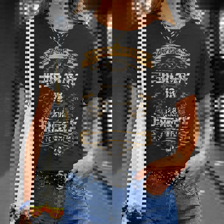 ヴィンテージ40歳の誕生日レジェンドは1986年2月に誕生しました。 Tシャツ 彼女への贈り物