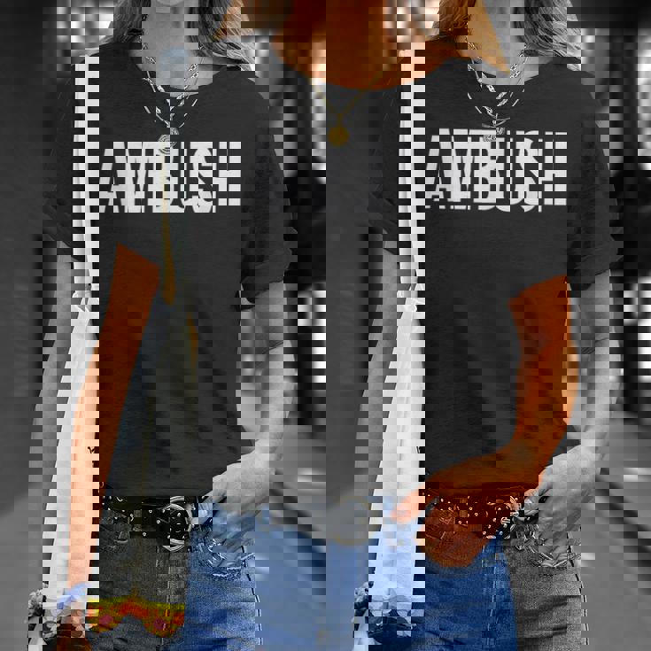 待ち伏せ Tシャツ 彼女への贈り物