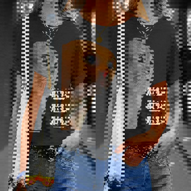 愚かなおしゃべり猫のミームニャーニャーニャー。 Tシャツ 彼女への贈り物