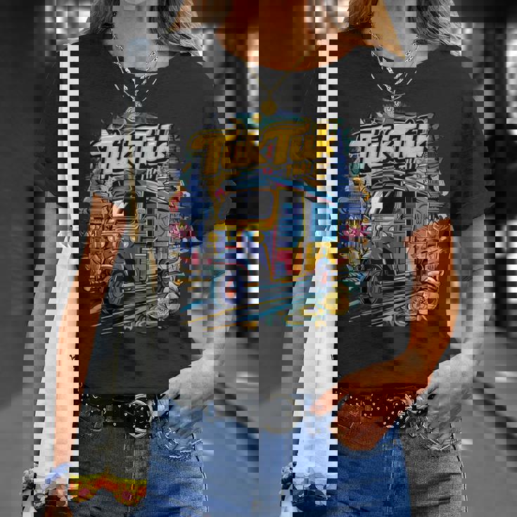 活気に満ちたトゥクトゥクタイアドベンチャー Tシャツ 彼女への贈り物