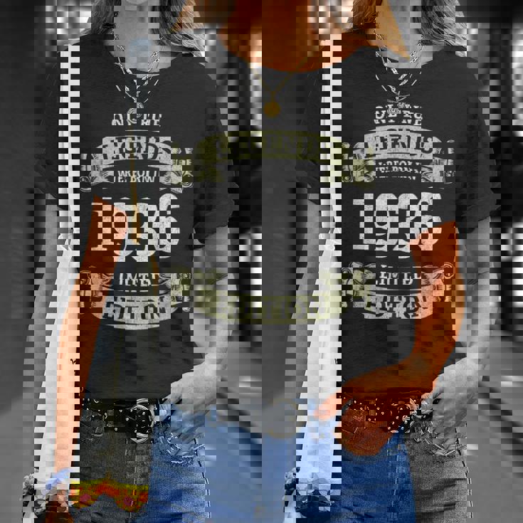 真の伝説は 1936 年に誕生しました ビンテージ 90 周年記念デザイン Tシャツ 彼女への贈り物