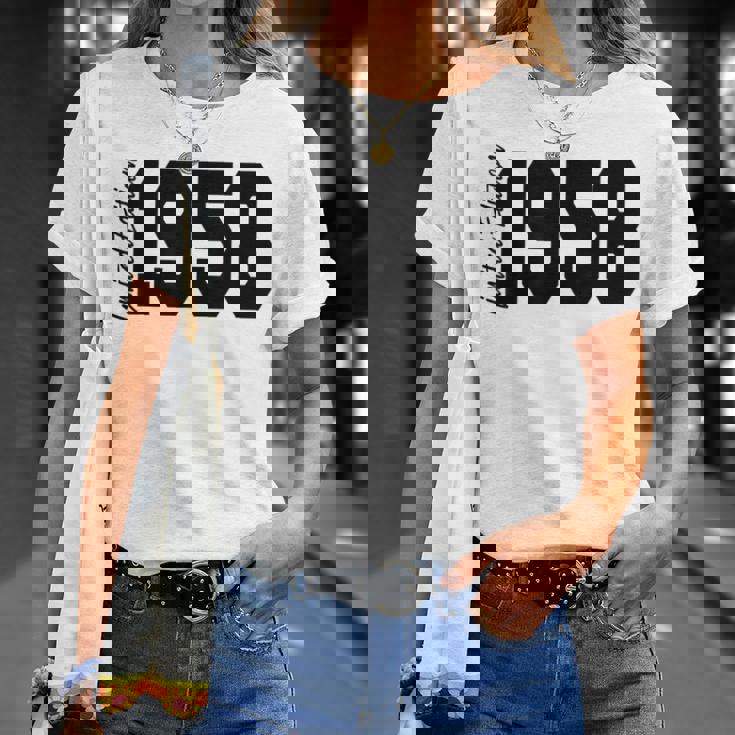 Limited Edition 1958年生まれ、68歳の誕生日 Tシャツ 彼女への贈り物